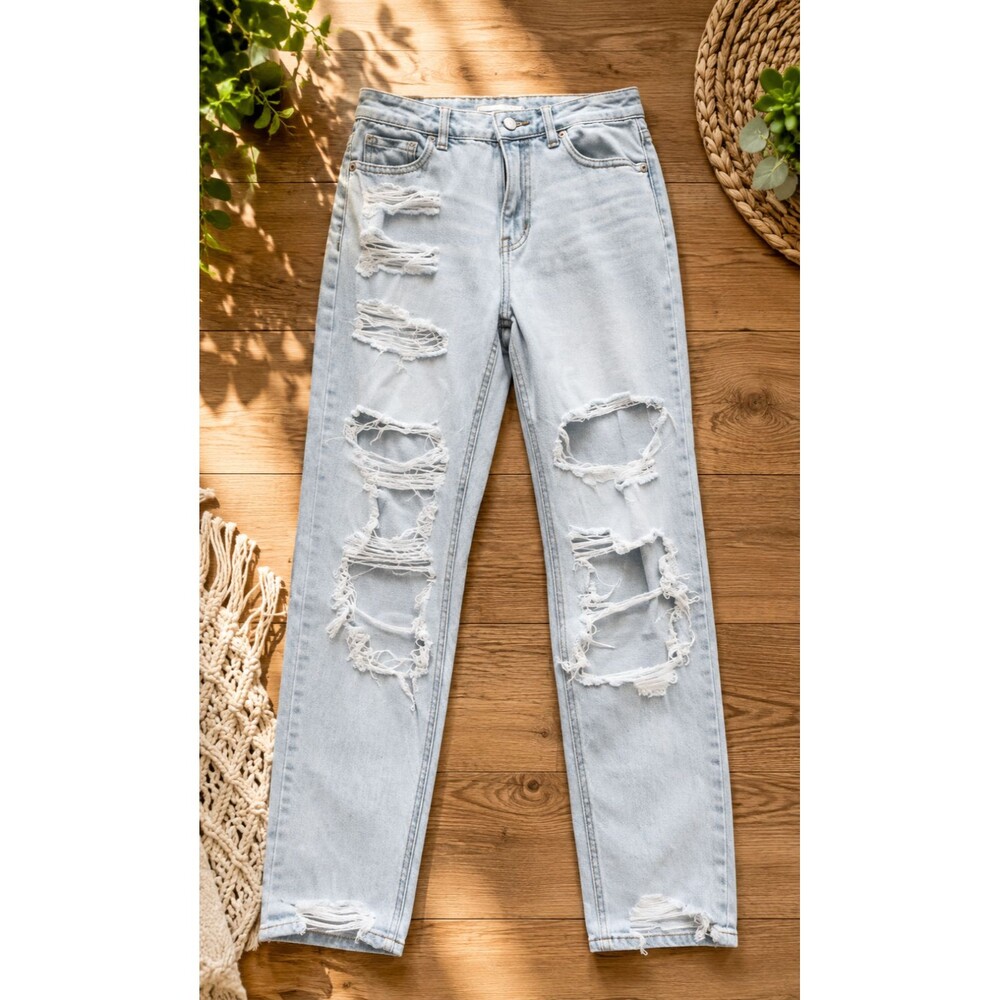 American Eagle Strigid Mom Jeans Women's Size 0 Light Wash Distressed Ripped